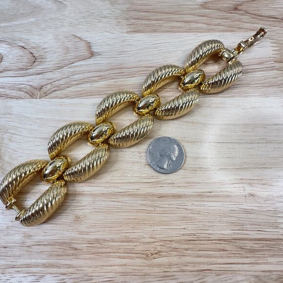 Vintage Christian Dior Bracelet Designer Gold Tone Bubble Textured Panel Germany - Picture 7 of 13